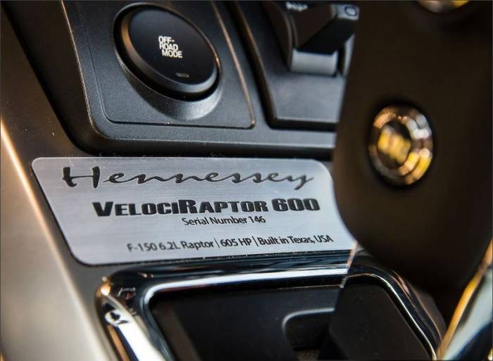 - Hennessey VelociRaptor 600 (18 )