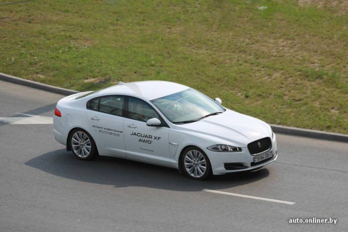 - Jaguar XF AWD (33 )