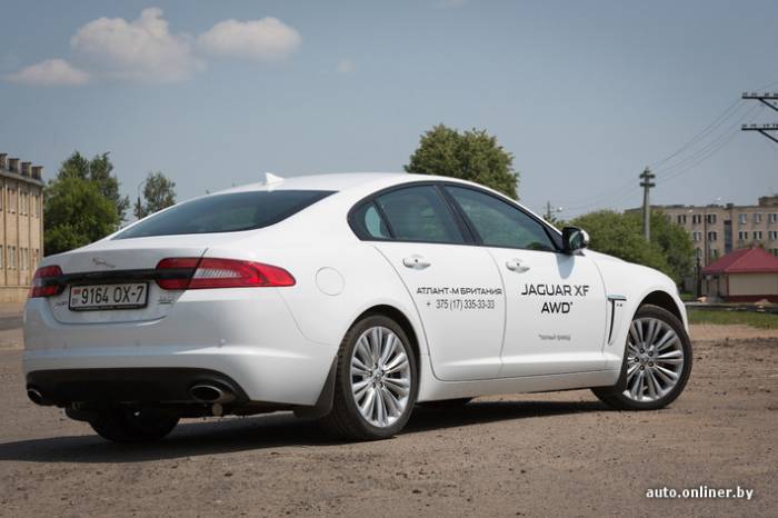 - Jaguar XF AWD (33 )