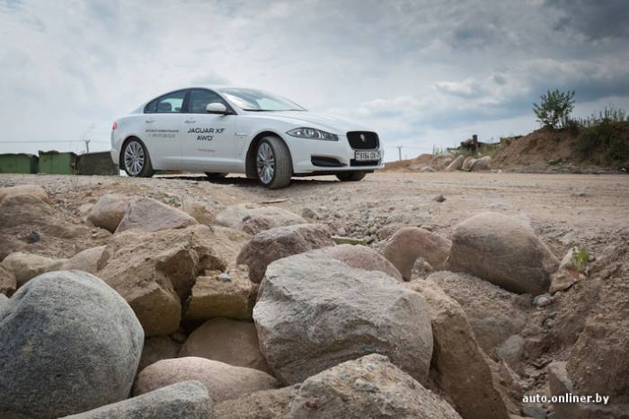 - Jaguar XF AWD (33 )