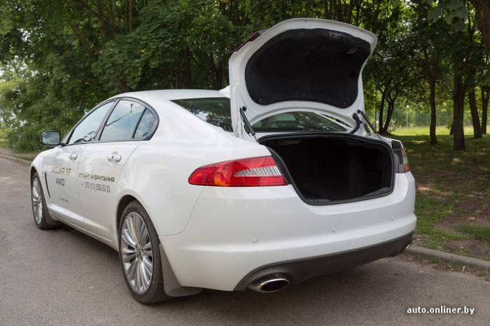 - Jaguar XF AWD (33 )