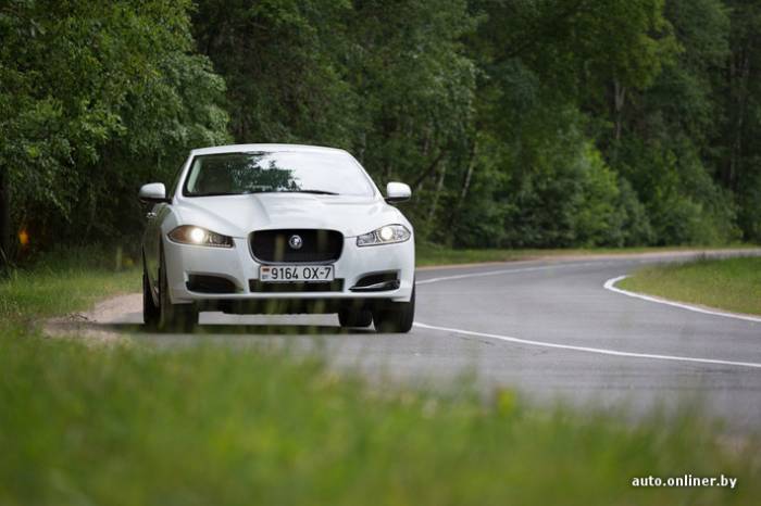 - Jaguar XF AWD (33 )