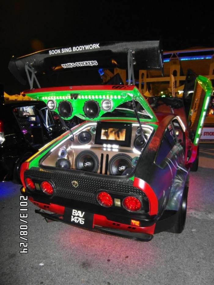 Auto Salon Night 2013  - (67 )