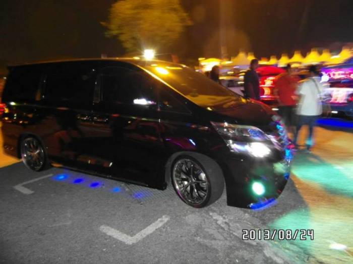 Auto Salon Night 2013  - (67 )