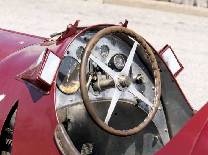   Alfa Romeo (9 )