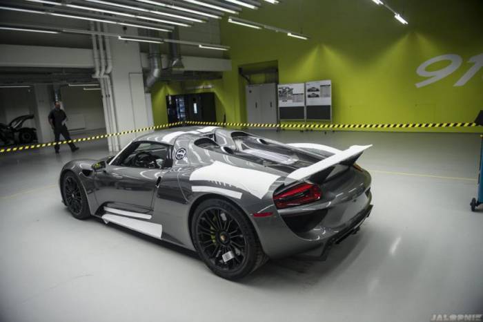  Porsche 918 Spyder (20 )