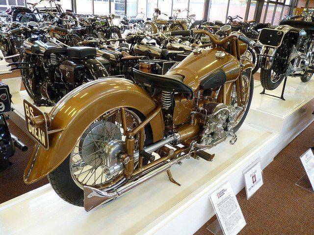   - Brough Superior (16 )