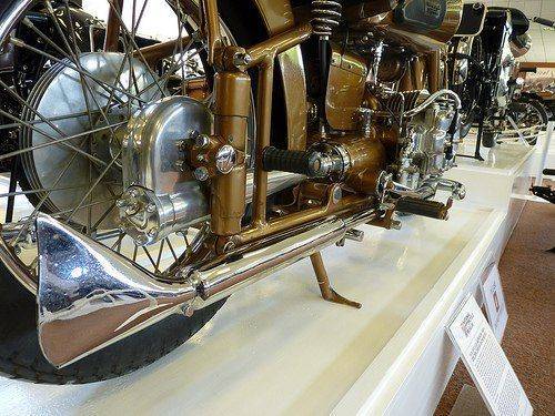   - Brough Superior (16 )