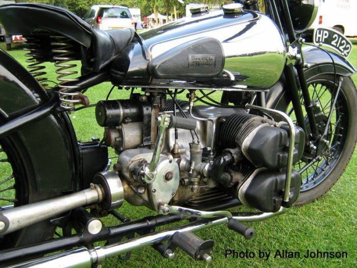   - Brough Superior (16 )