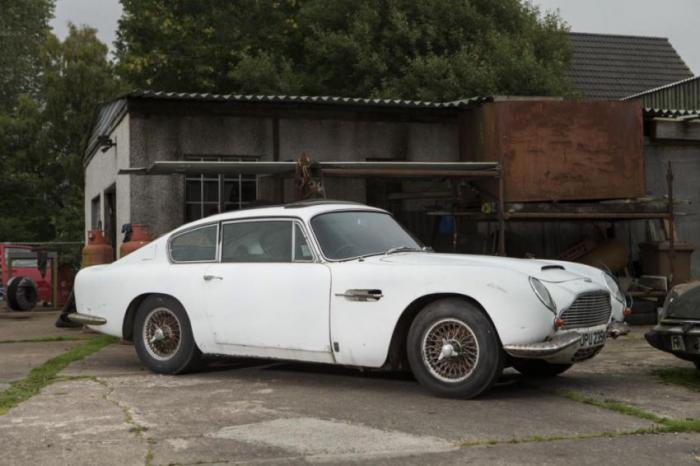     Aston Martin 1967  (27 )