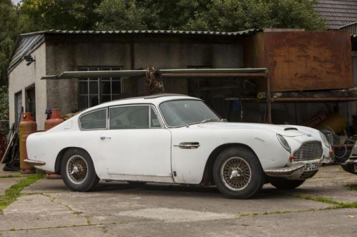     Aston Martin 1967  (27 )