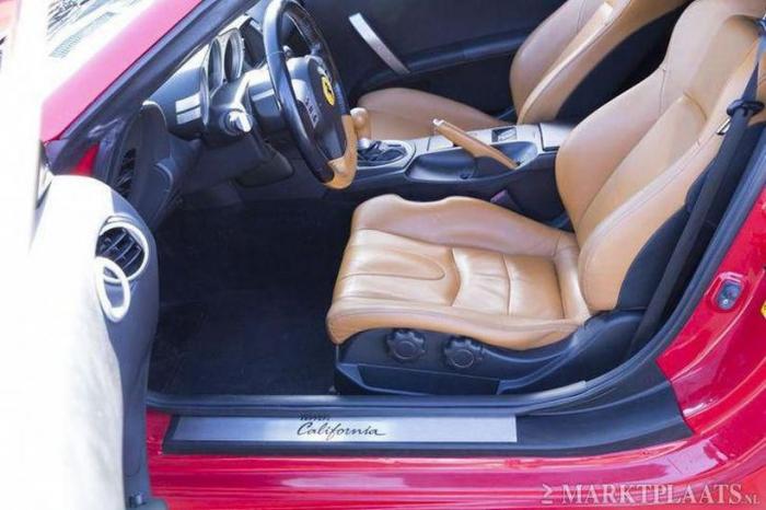   Nissan 350Z  Ferrari California (19 )