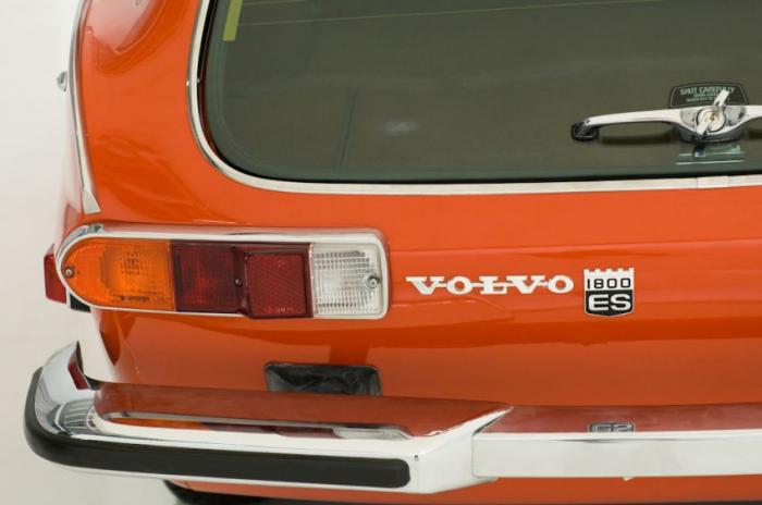 Volvo 1800ES (44 )