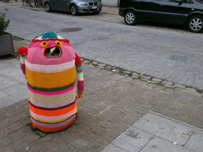 Urban knitting -   (40 )