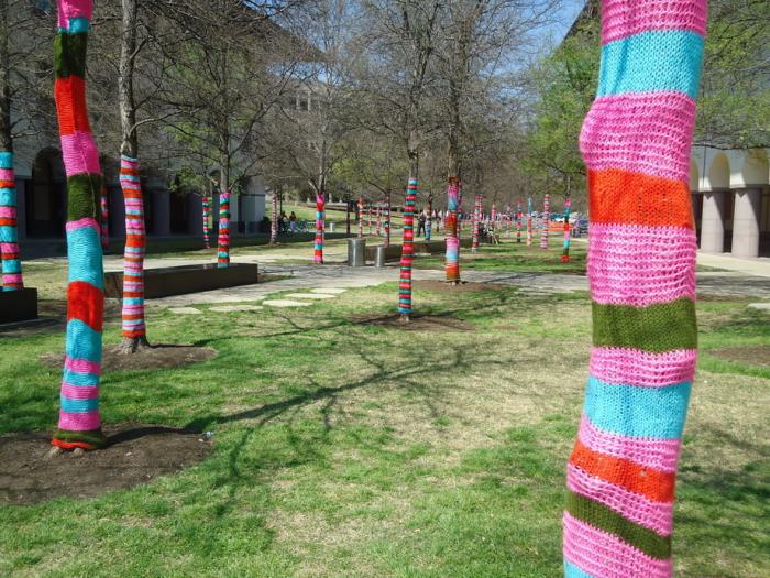 Urban knitting -   (40 )