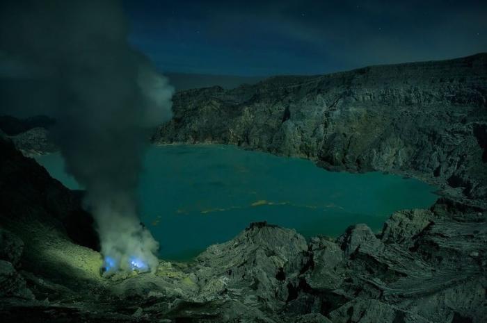  Kawah Ijen  -  (10 )