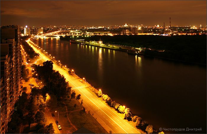 Moscow Never Sleep (82 ) 