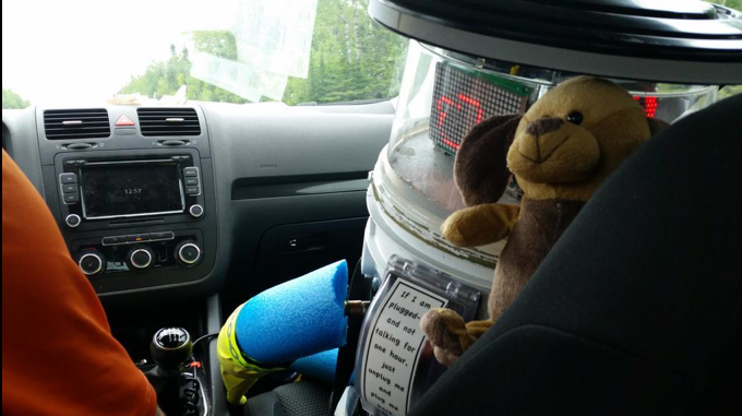 - HitchBOT (3 )