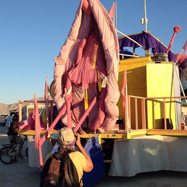   Burning Man   (53 ) 