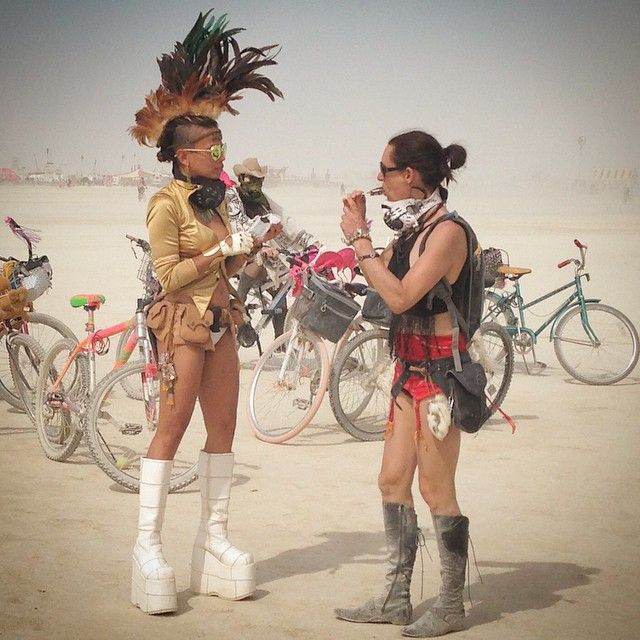   Burning Man   (53 ) 