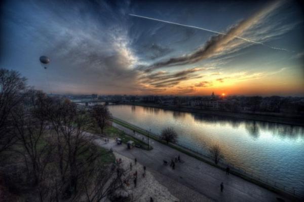   HDR  (120 )