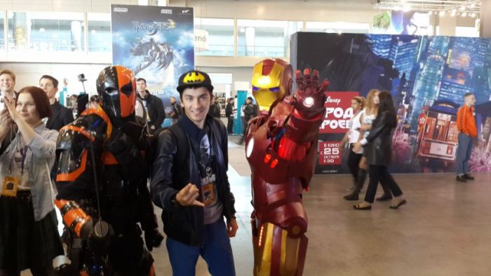 - Comic Con    (68 )