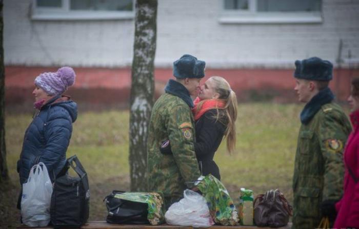 Как выглядит день посещений в армии (12 фото) Как выглядит день посещений в армии (12 фото)