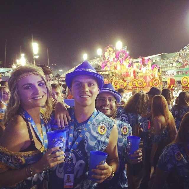   --    Instagram (36 )