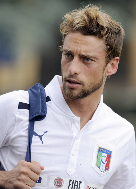 11    FIFA (19 )