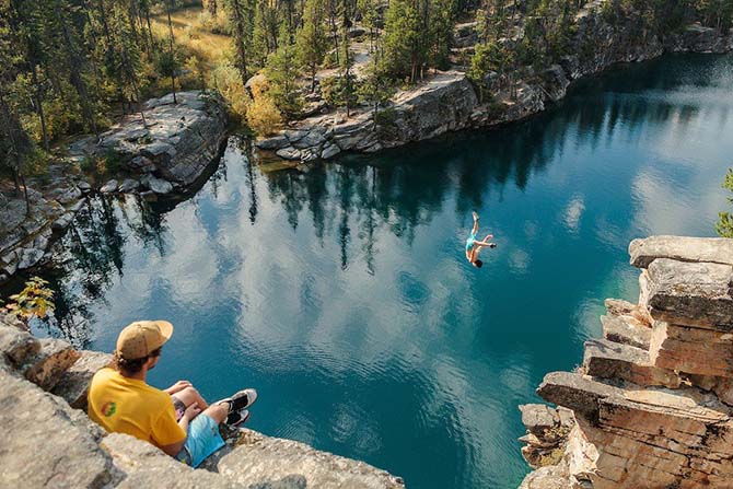 Самые впечатляющие места для клифф-дайвинга (10 фото) Самые впечатляющие места для клифф-дайвинга (10 фото)