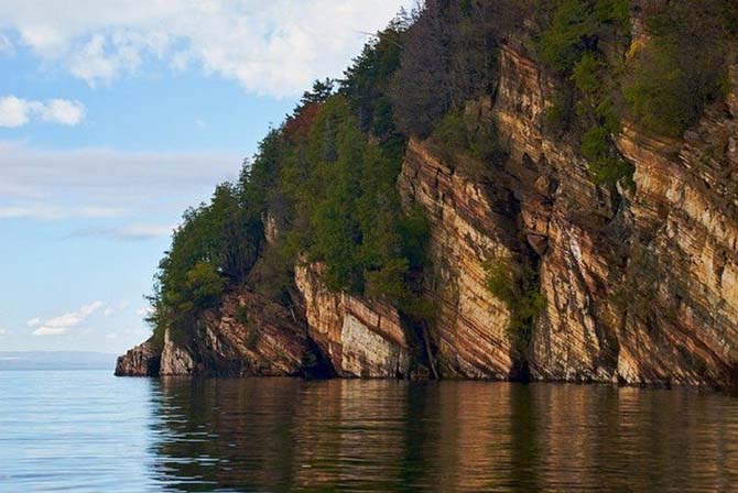 Самые впечатляющие места для клифф-дайвинга (10 фото) Самые впечатляющие места для клифф-дайвинга (10 фото)