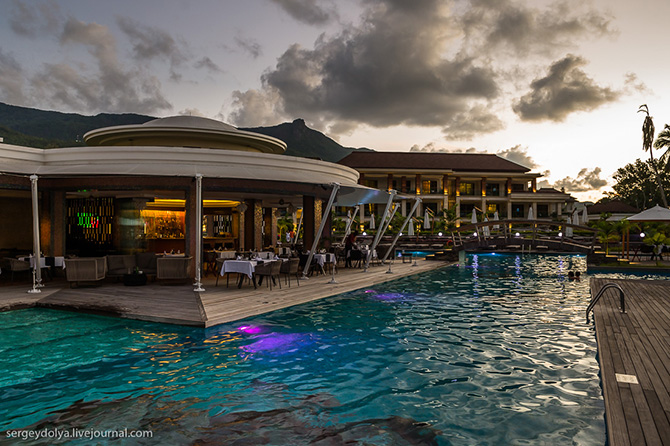 Отдых в отеле Savoy Resort and Spa на Сейшелах (53 фото) Отдых в отеле Savoy Resort and Spa на Сейшелах (53 фото)