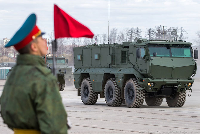 Наземная репетиция Парада Победы (45 фото) Наземная репетиция Парада Победы (45 фото)