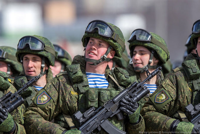 Наземная репетиция Парада Победы (45 фото) Наземная репетиция Парада Победы (45 фото)