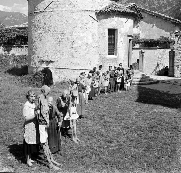 Как итальянцы мумий «выгуливали» (10 фото) Как итальянцы мумий «выгуливали» (10 фото)
