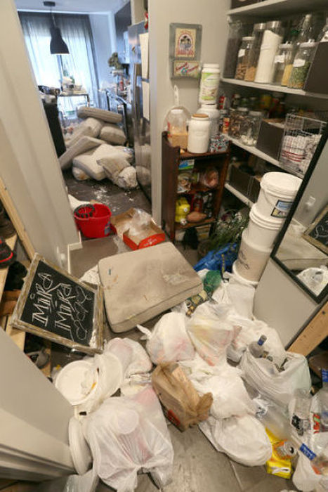 Вечеринка в арендованном доме закончилась огромным ущербом (15 фото) Вечеринка в арендованном доме закончилась огромным ущербом (15 фото)