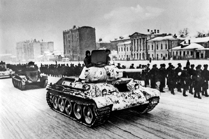 Российские города сразу после окончания войны и спустя 70 лет (41 фото) Российские города сразу после окончания войны и спустя 70 лет (41 фото)