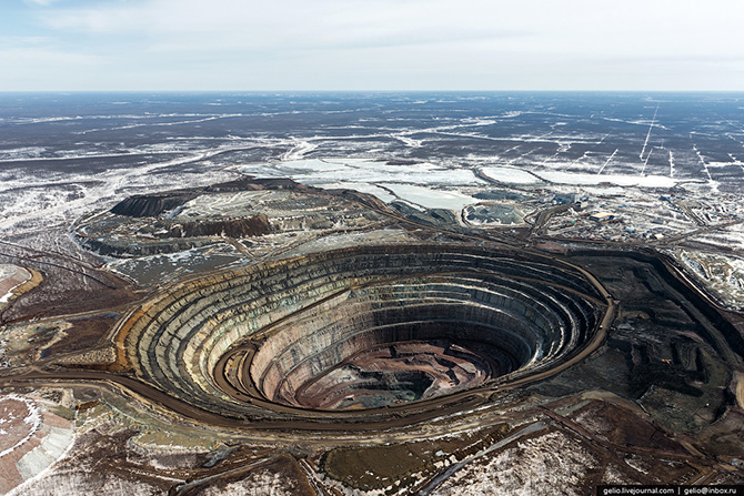 Как добывают и обрабатывают алмазы (72 фото) Как добывают и обрабатывают алмазы (72 фото)