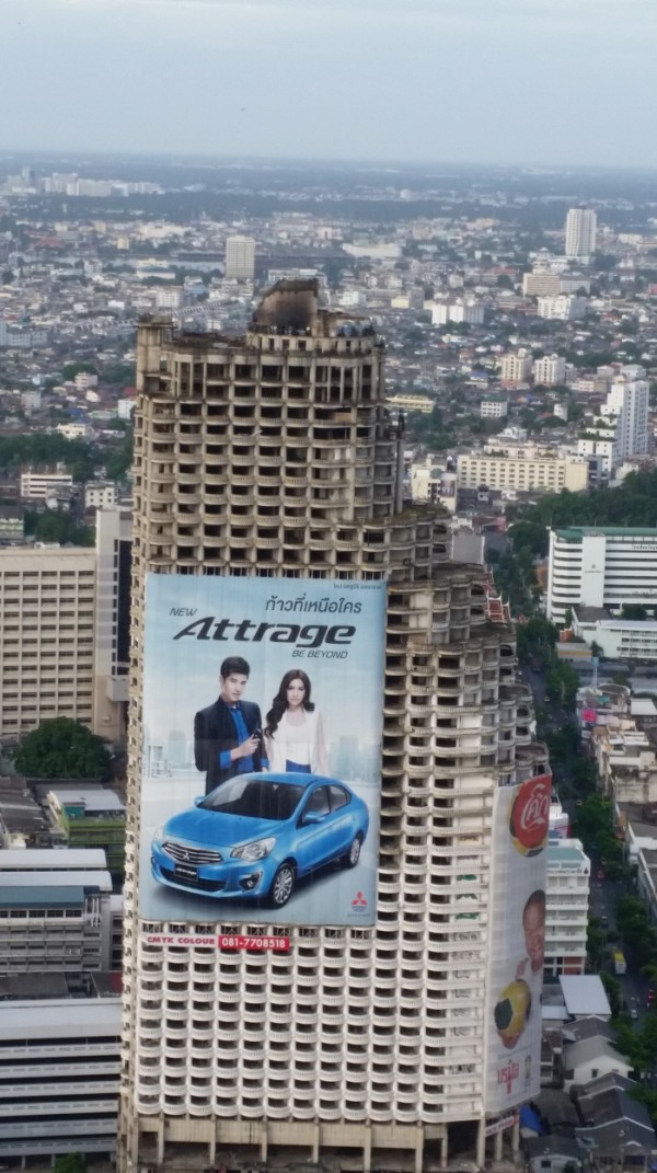 Sathorn Unique - самый высокий заброшенный небоскреб в мире (25 фото) Sathorn Unique - самый высокий заброшенный небоскреб в мире (25 фото)