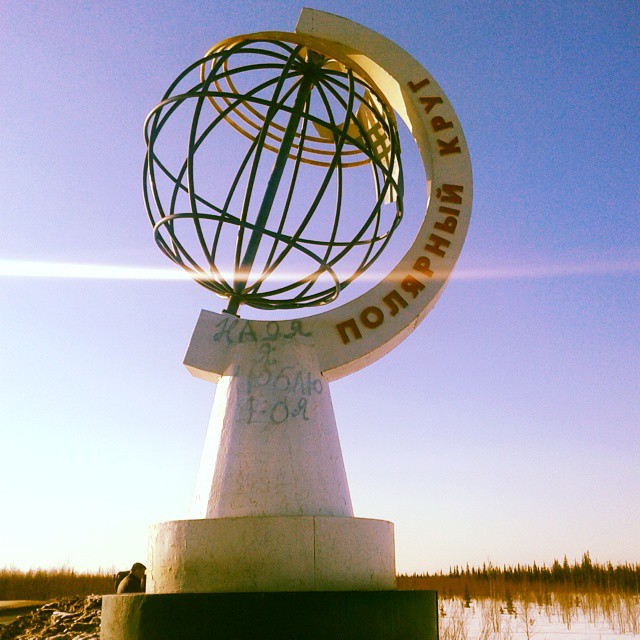     Instagram (24 )