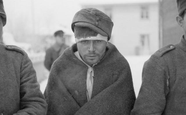  1939 - 1945  (50 )