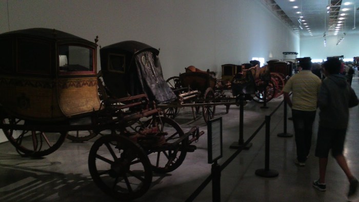 Экспонаты Национального музея карет в Лиссабоне (64 фото)