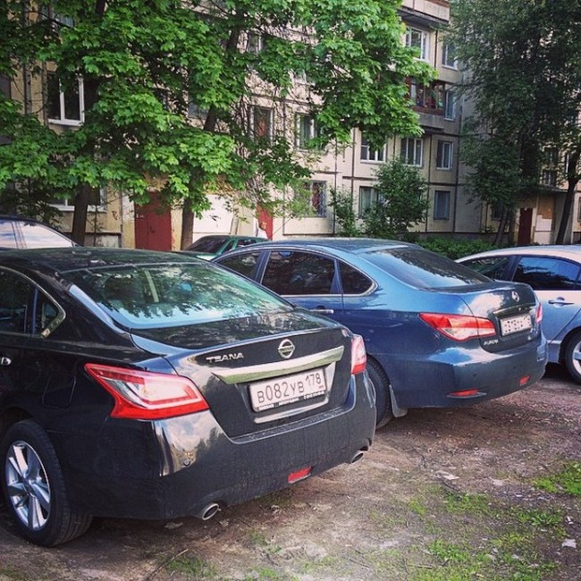 Как петербуржцы угнанный автомобиль возвращали (5 фото)