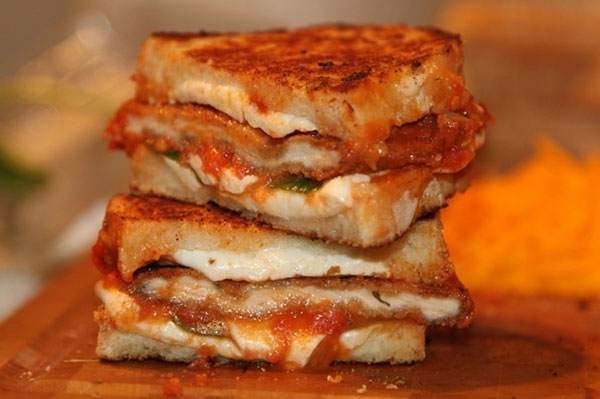 20 идей со всего мира, как приготовить бутерброд с сыром (20 фото)