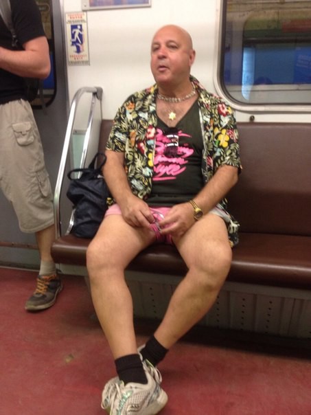 Крутые модники в метро (39 фото)