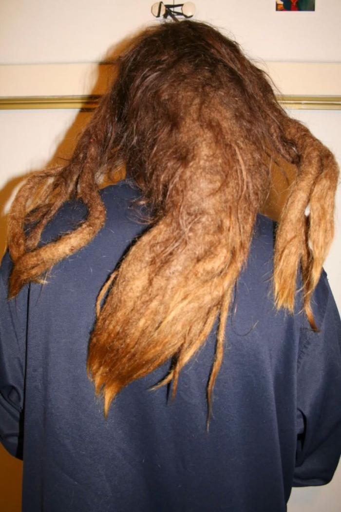 Граждане, считающие что волосы мыть вообще не нужно (18 фото)