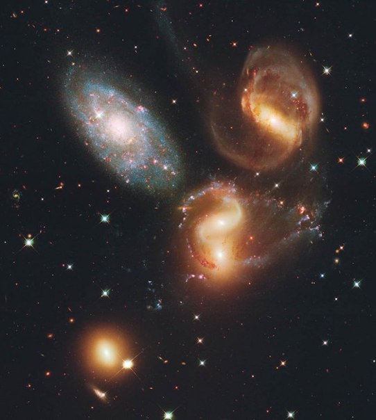 Самые потрясающие снимки телескопа «Хаббл» (9 фото)