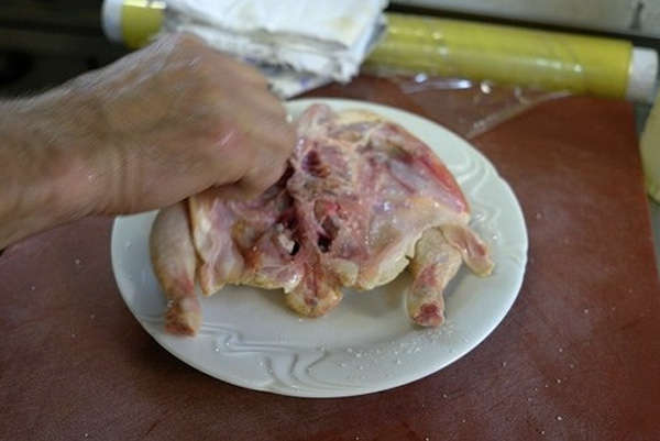 Секреты приготовления цыпленка тапака (7 фото)