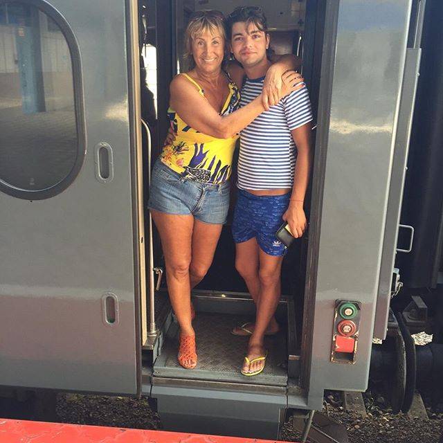 Экс-супруга Прохора Шаляпина крутит роман с 24-летним парнем (10 фото) Экс-супруга Прохора Шаляпина крутит роман с 24-летним парнем (10 фото)