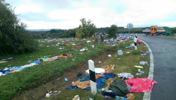 Что оставляют после себя беженцы в Европе (22 фото) Что оставляют после себя беженцы в Европе (22 фото)